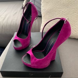 NEW Giuseppe Zanotti Alien Camoscio Wedges